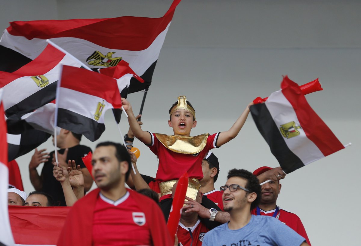 الجماهير المصرية فى ملعب المباراة  (5)