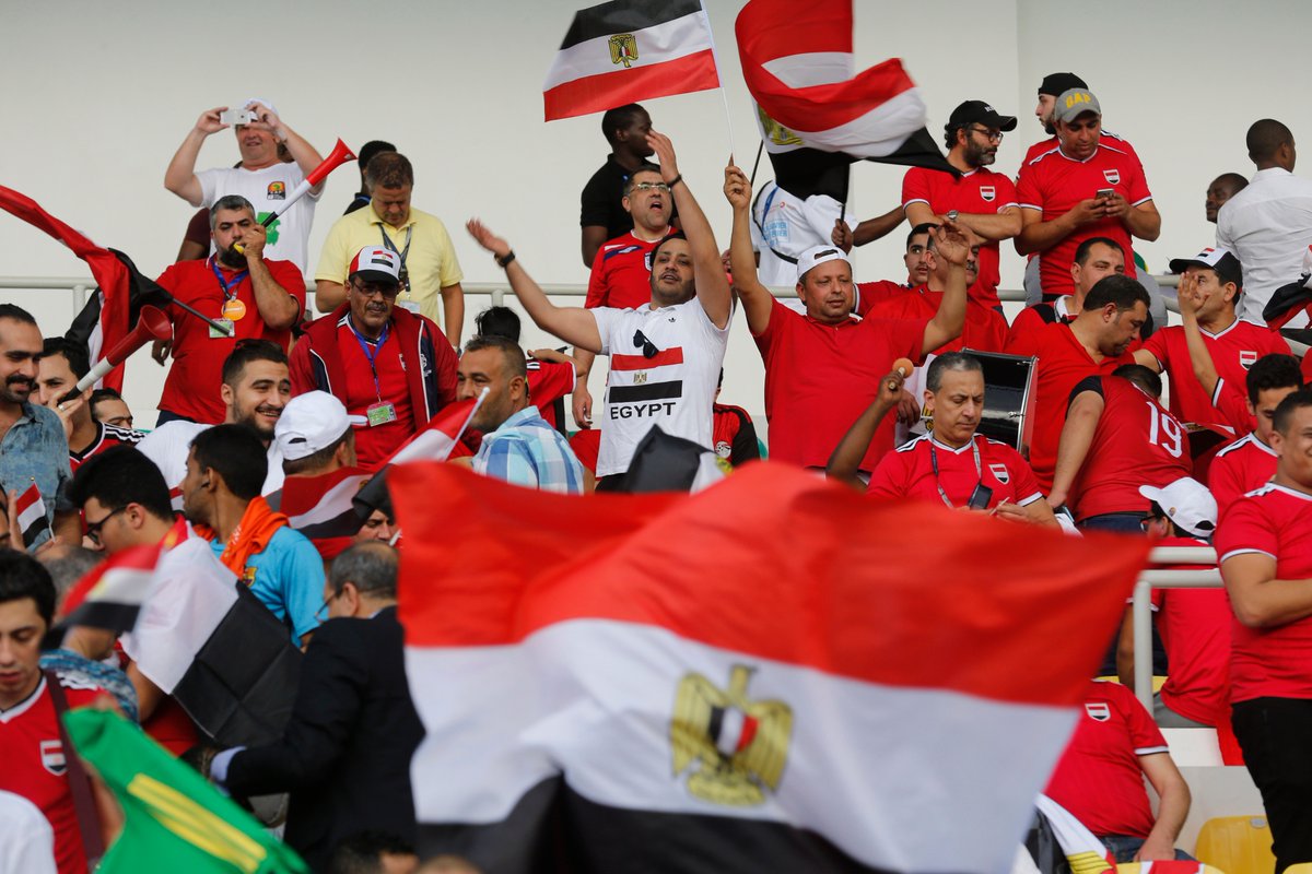 الجماهير المصرية فى ملعب المباراة  (3)