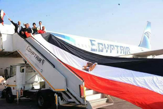 كوكاكولا تحتفل مع المصريين بالوصول للنهائى (6)