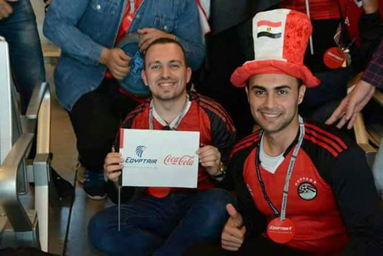 كوكاكولا تحتفل مع المصريين بالوصول للنهائى (5)