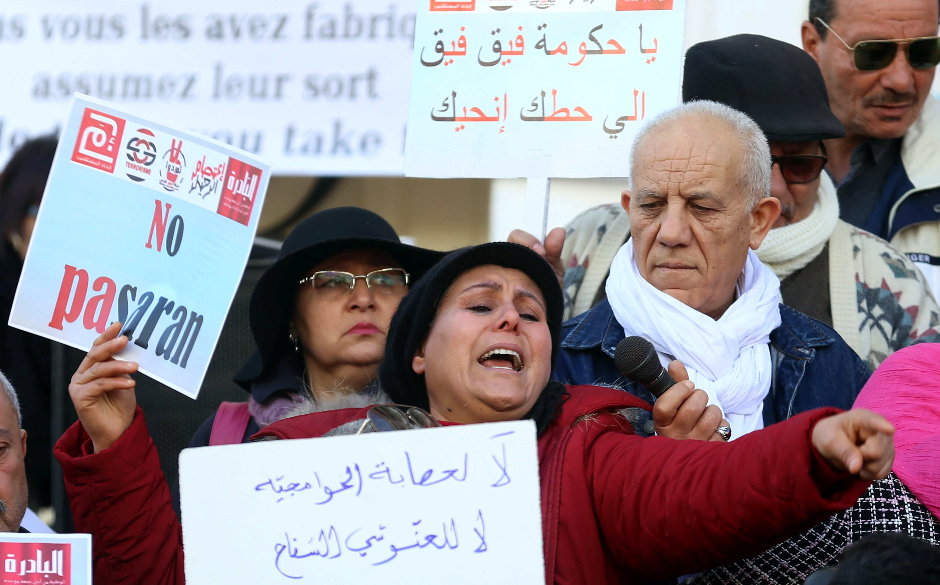 اندلاع تظاهرات ضد عودة المقاتلين لتونس