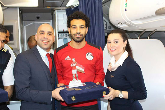 وصول منتخب مصر مطار القاهرة (7)