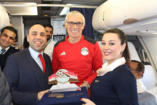 وصول منتخب مصر مطار القاهرة (9)