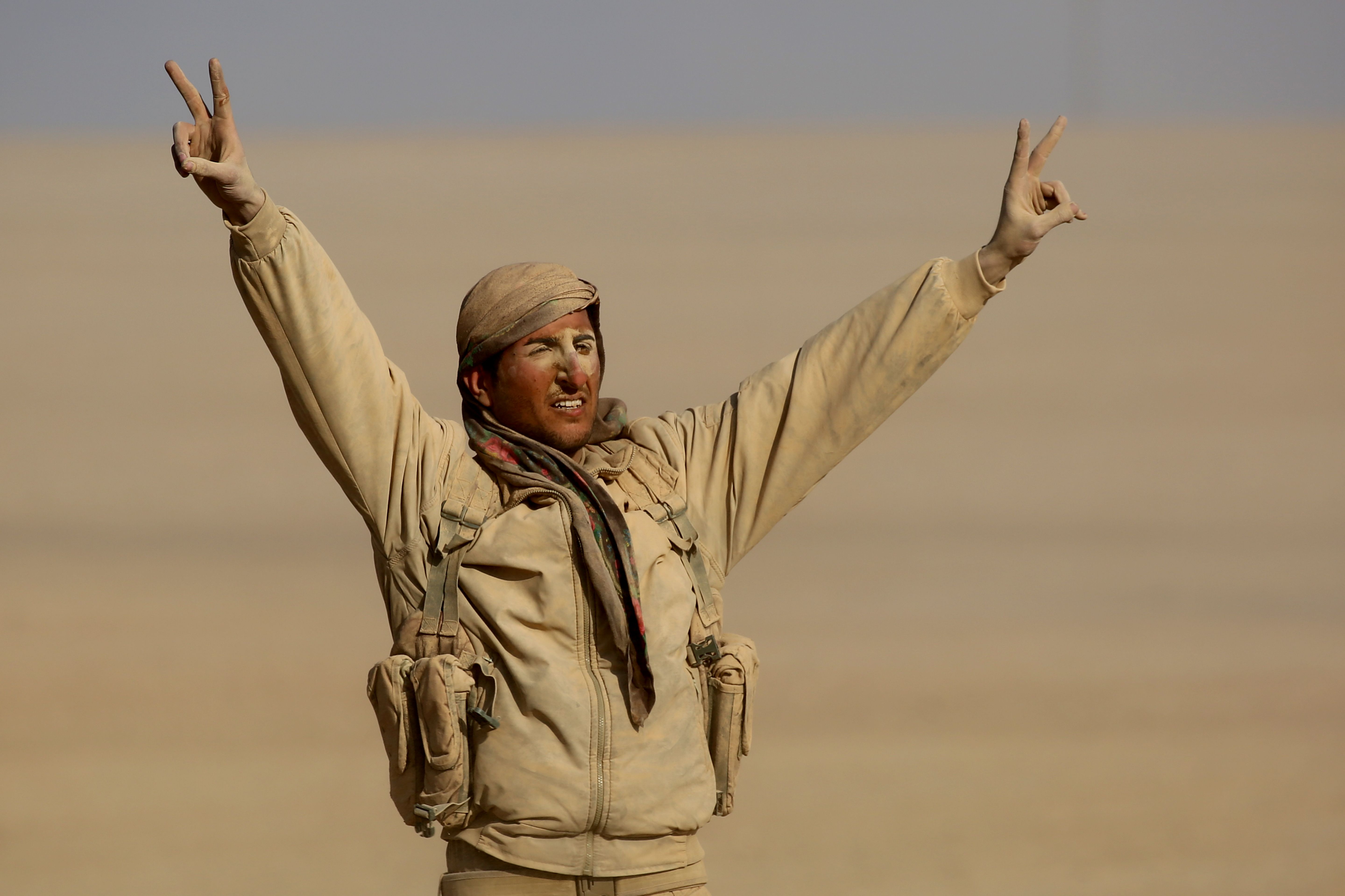 القوات الكردية المدعومة من أمريكا تتقدم نحو الرقة السورية القوات الكردية المدعومة من أمريكا تتقدم نحو الرقة السورية