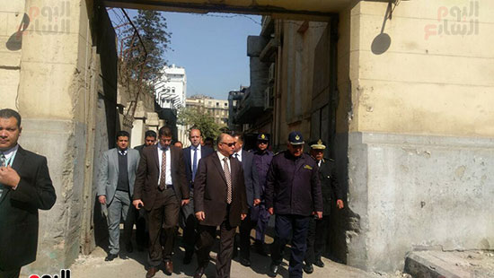 مدير أمن القاهرة بصحبته قيادات الحماية المدنية
