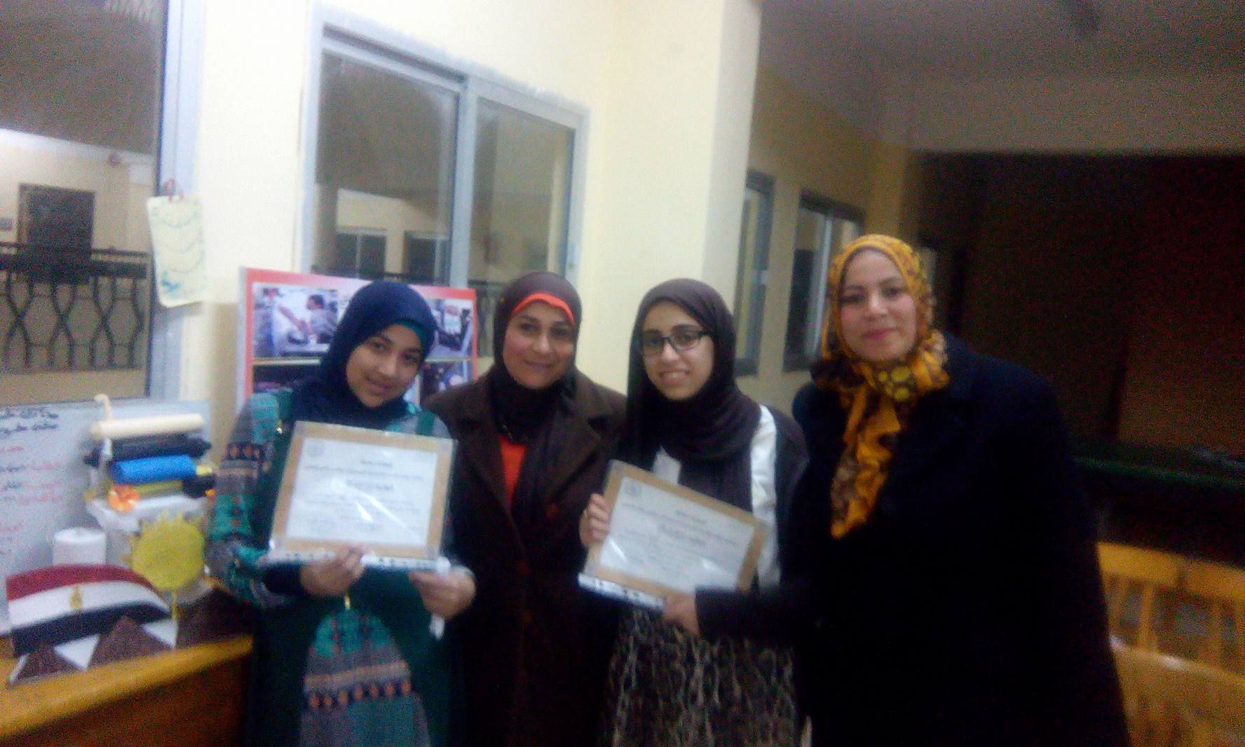 طالبات الأزهر الفائزات في مسابقة الملقى الفكري على مستوى الجمهورية