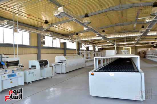 مصنع لمبات الليد بالأقصر تم تجهيزه لأحدث الماكينات العالمية