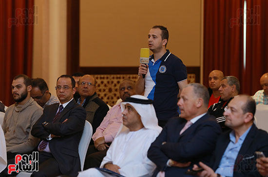 احمد ابوهشيمة خلال توقيع بث البطولة العربية (9)