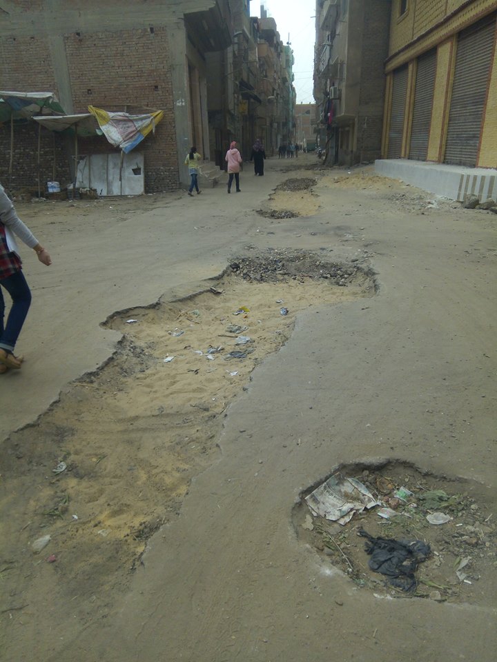 صورة توضح حال الطريق بعد أعمال الحفر