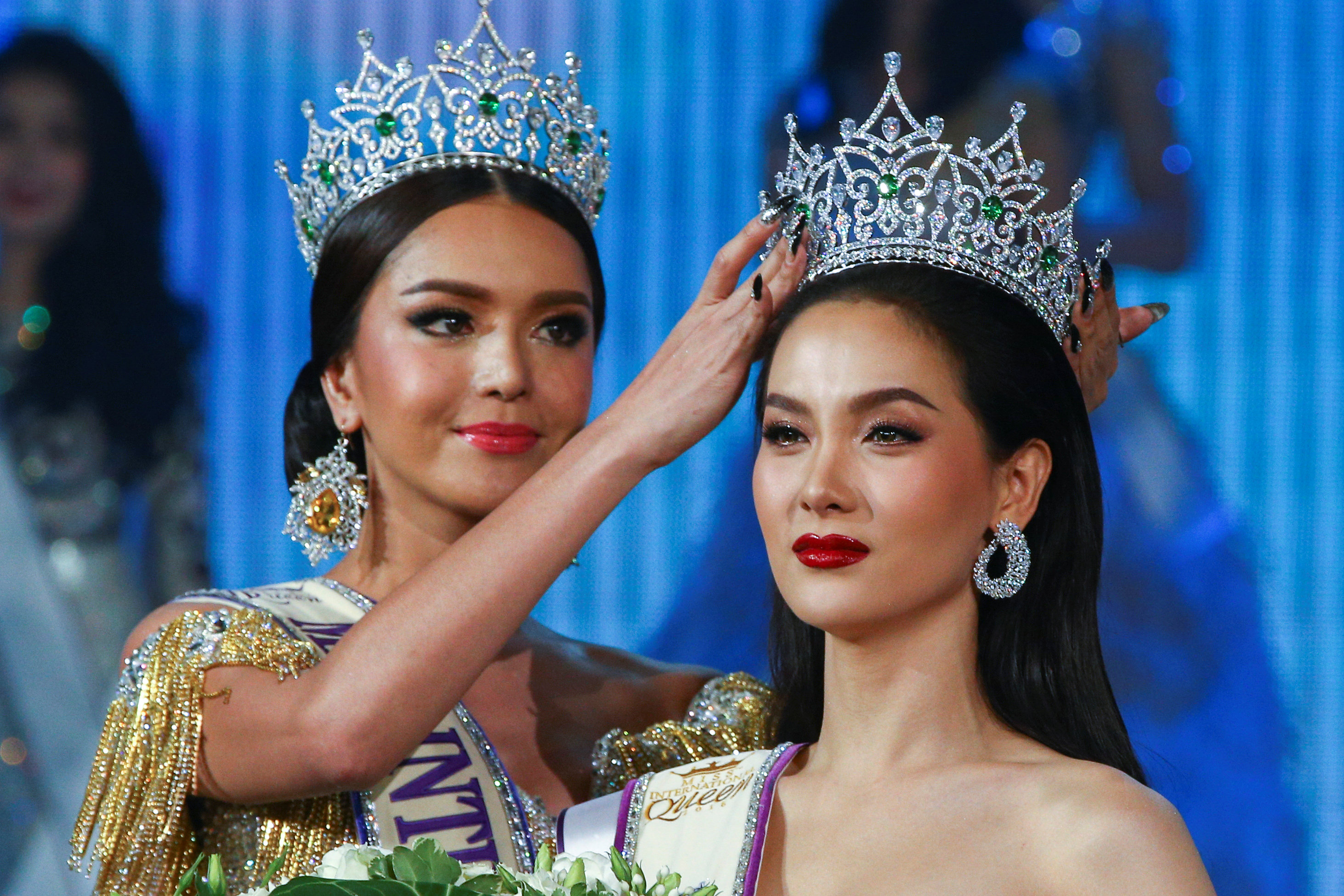 تتويج جيراتشايا سيريمونجكولاناوين التايلاندية ملكة جمال العالم للمتحولين جنسيا