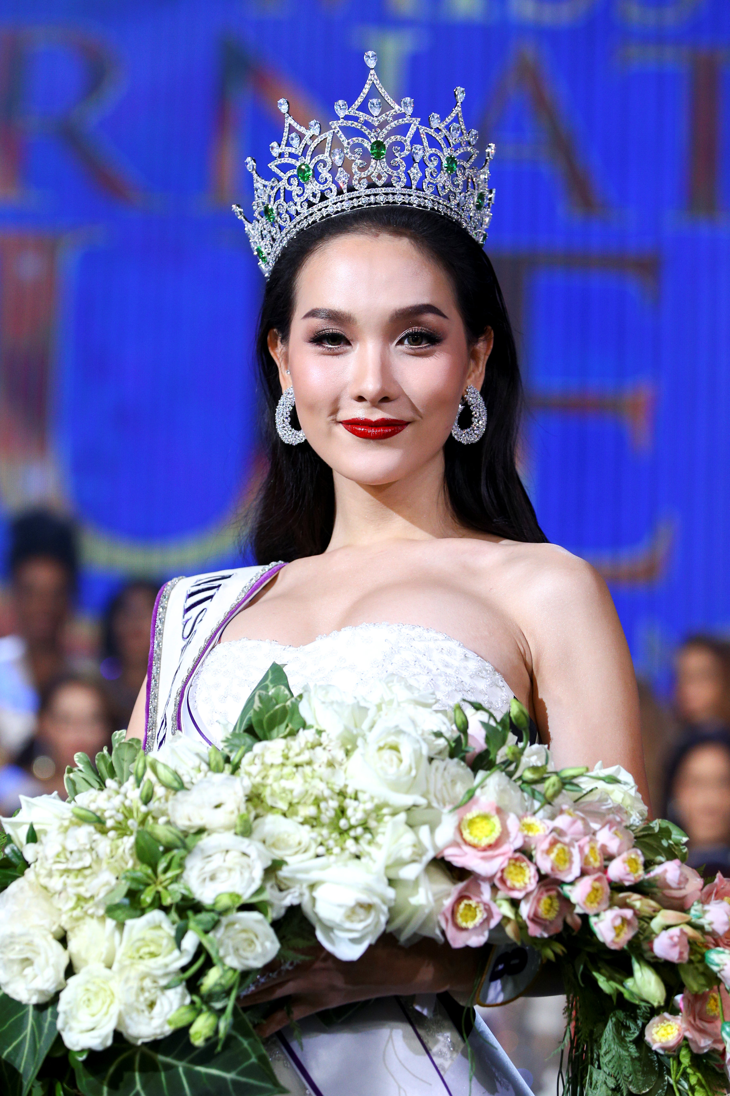 تتويج جيراتشايا سيريمونجكولاناوين التايلاندية ملكة جمال العالم