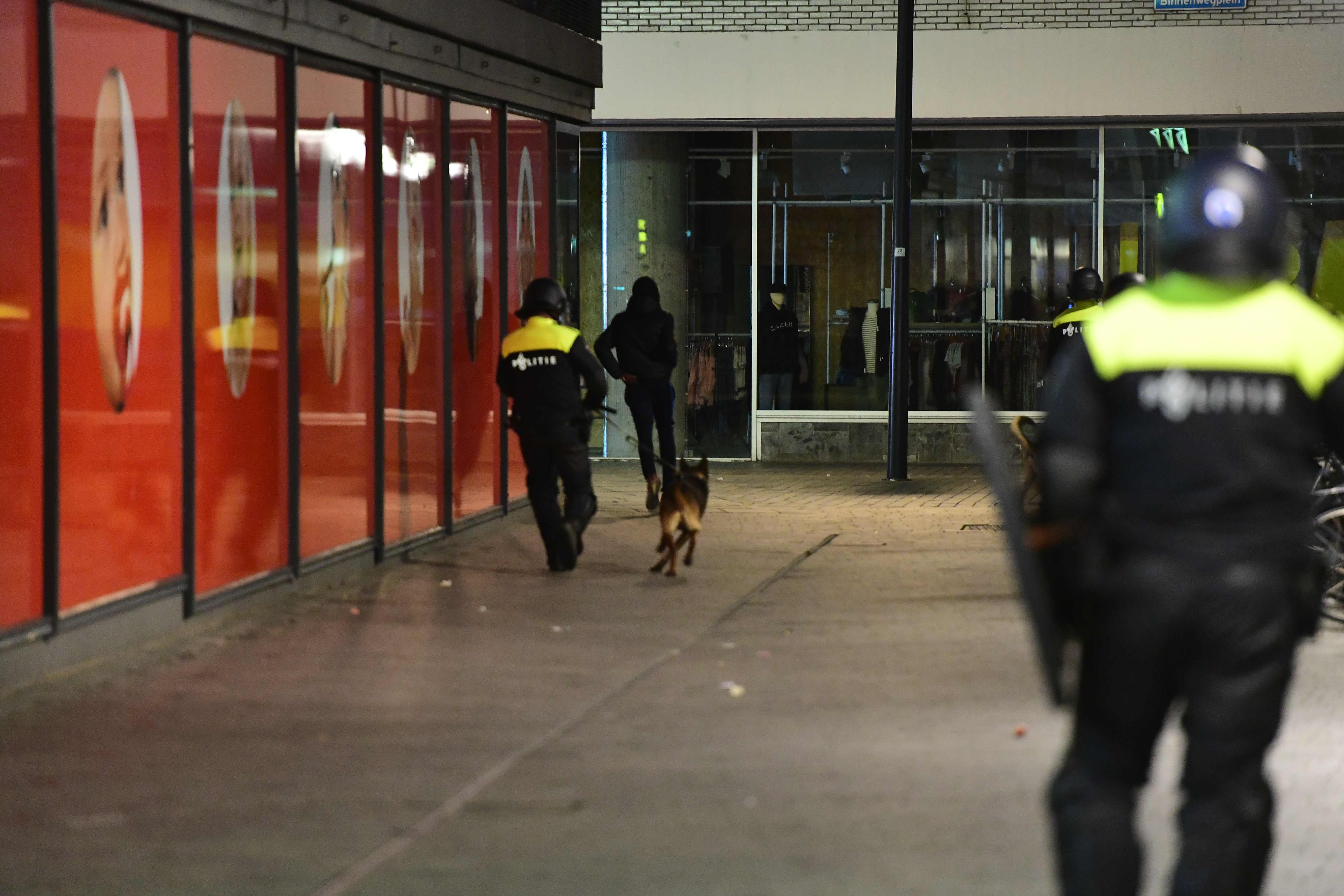 الشرطة الهولندية تطارد أنصار أردوغان
