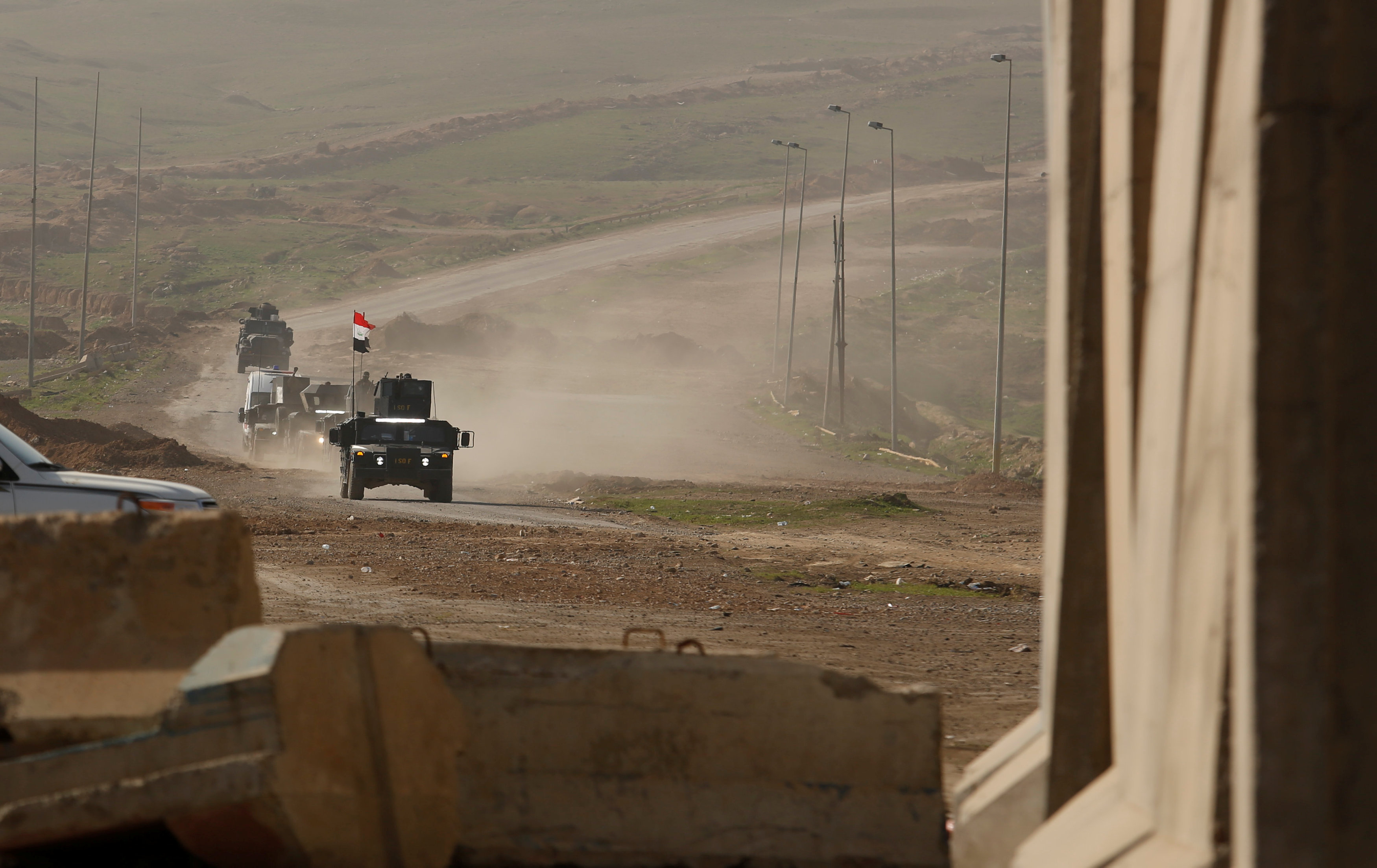القوات العراقية تواصل تحركاتها لملاحقة داعش فى الموصل