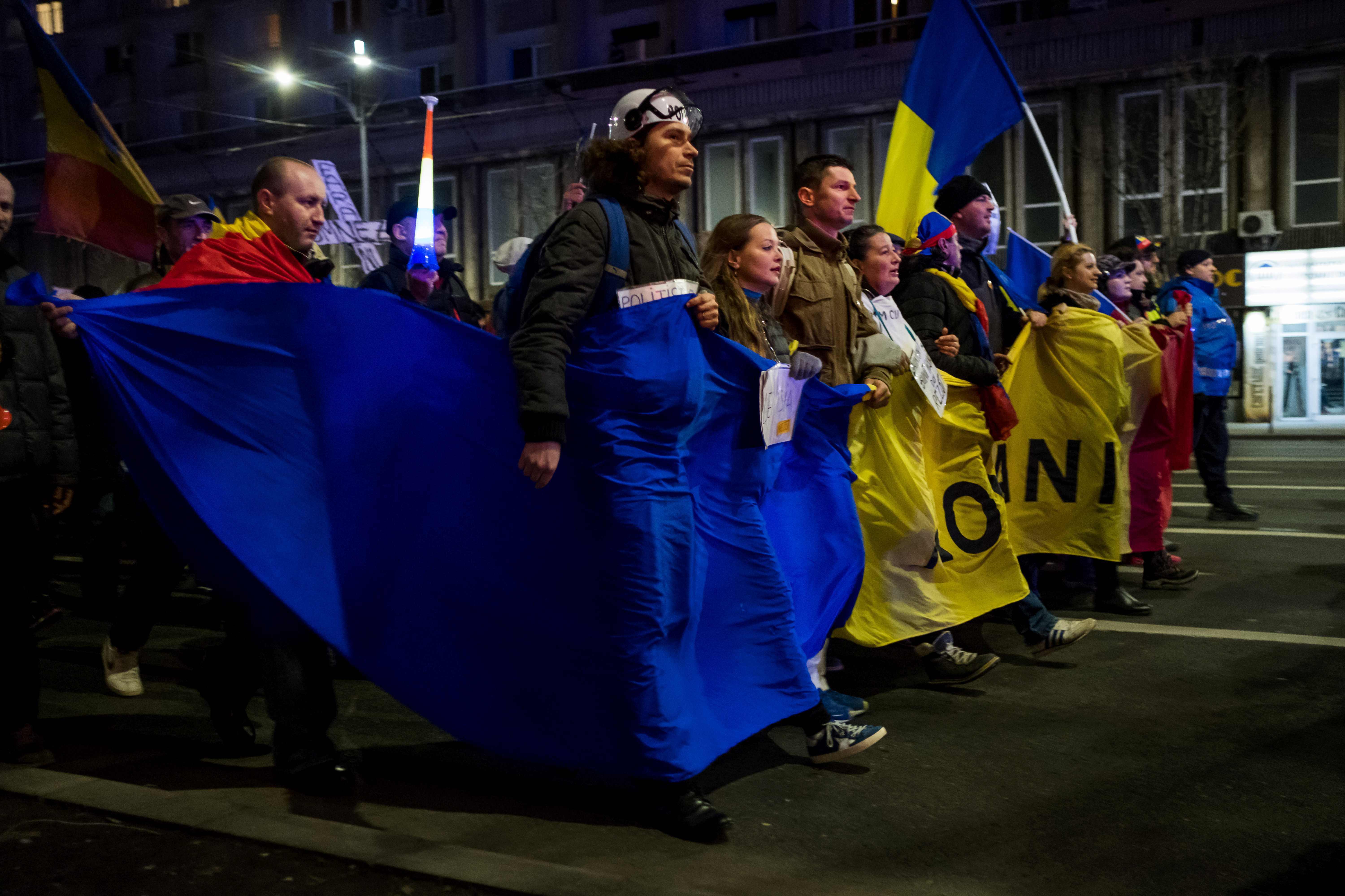 مسيرات فى رومانيا ضد الفساد
