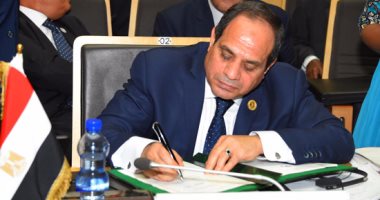 مصادر الرئيس السيسى يصدر قرارا خلال ساعات بالعفو عن 203 شباب محبوسين