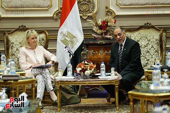 عبد الهادي القصبي رئيس لجنة التضامن مع رئيس الوفد الالماني 
