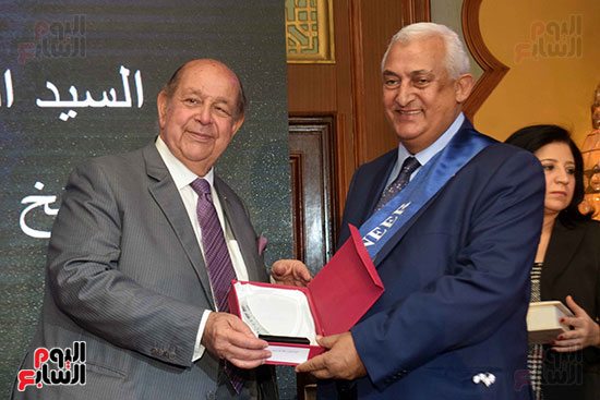 احتفالية تكريم الرواد بجمعية رجال الأعمال المصريين (38)