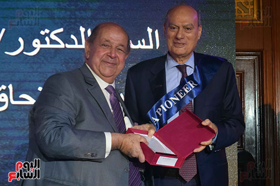 احتفالية تكريم الرواد بجمعية رجال الأعمال المصريين (31)