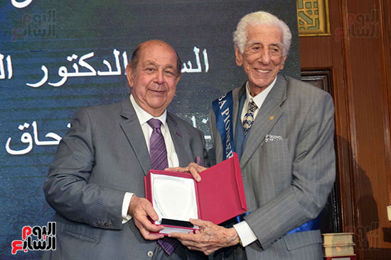 احتفالية تكريم الرواد بجمعية رجال الأعمال المصريين (32)