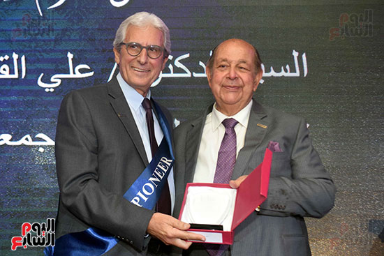 احتفالية تكريم الرواد بجمعية رجال الأعمال المصريين (40)