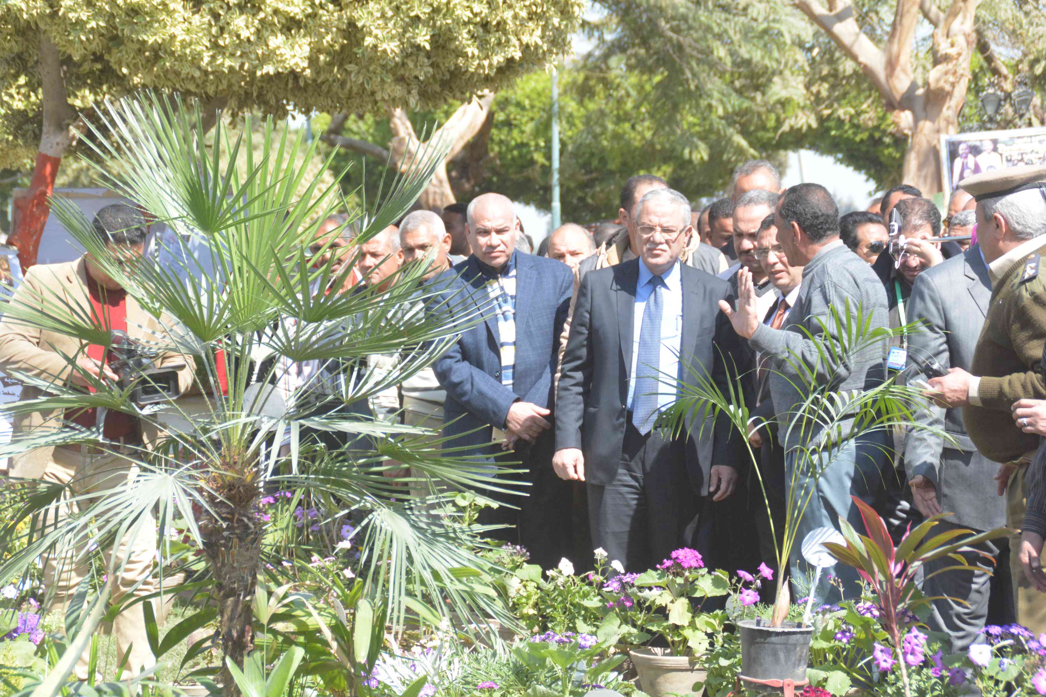 معرض الزهور علي كورنيش النيل