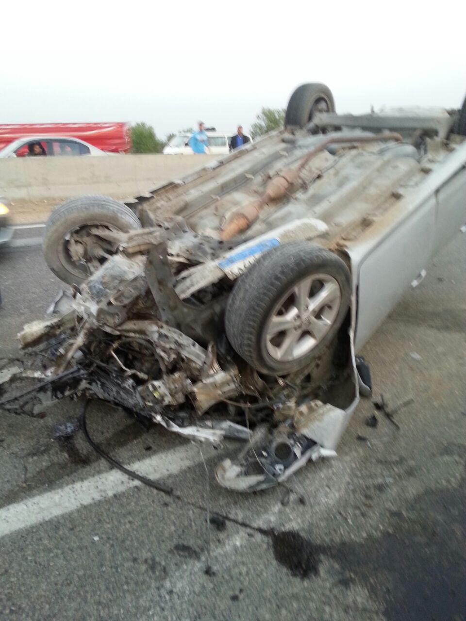 قارئ يوثق حادث تصادم سيارتين بكفر الشيخ (10)