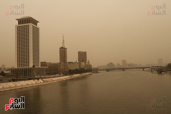 الأتربة فى سماء القاهرة