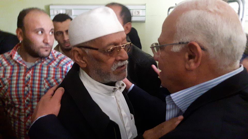 محافظ بورسعيد يزور مصاب حادثة كوبرى النصر