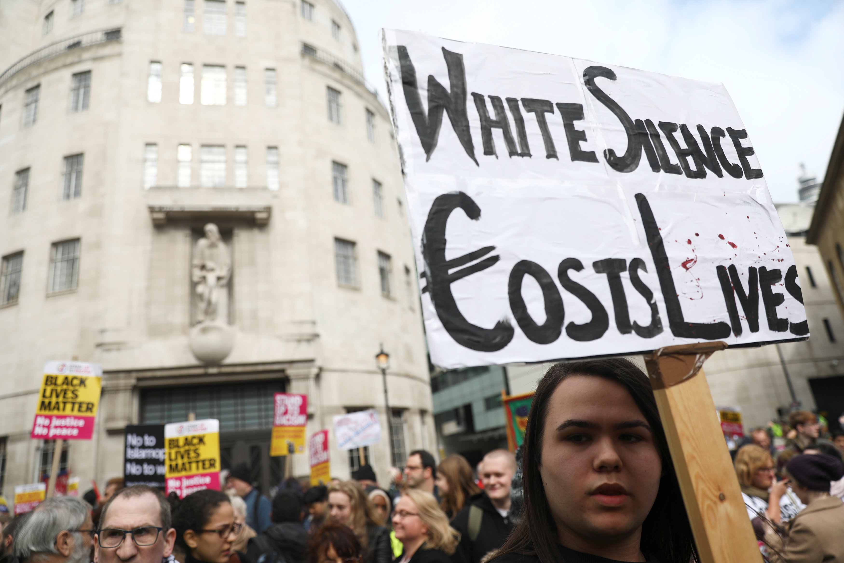 متظاهرون ضد العنصرية فى لندن