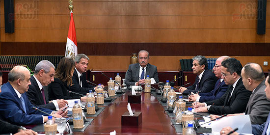 الحكومة تبحث الاستعدادات الجارية لزيارة رئيس وزراء لبنان للقاهرة (2)