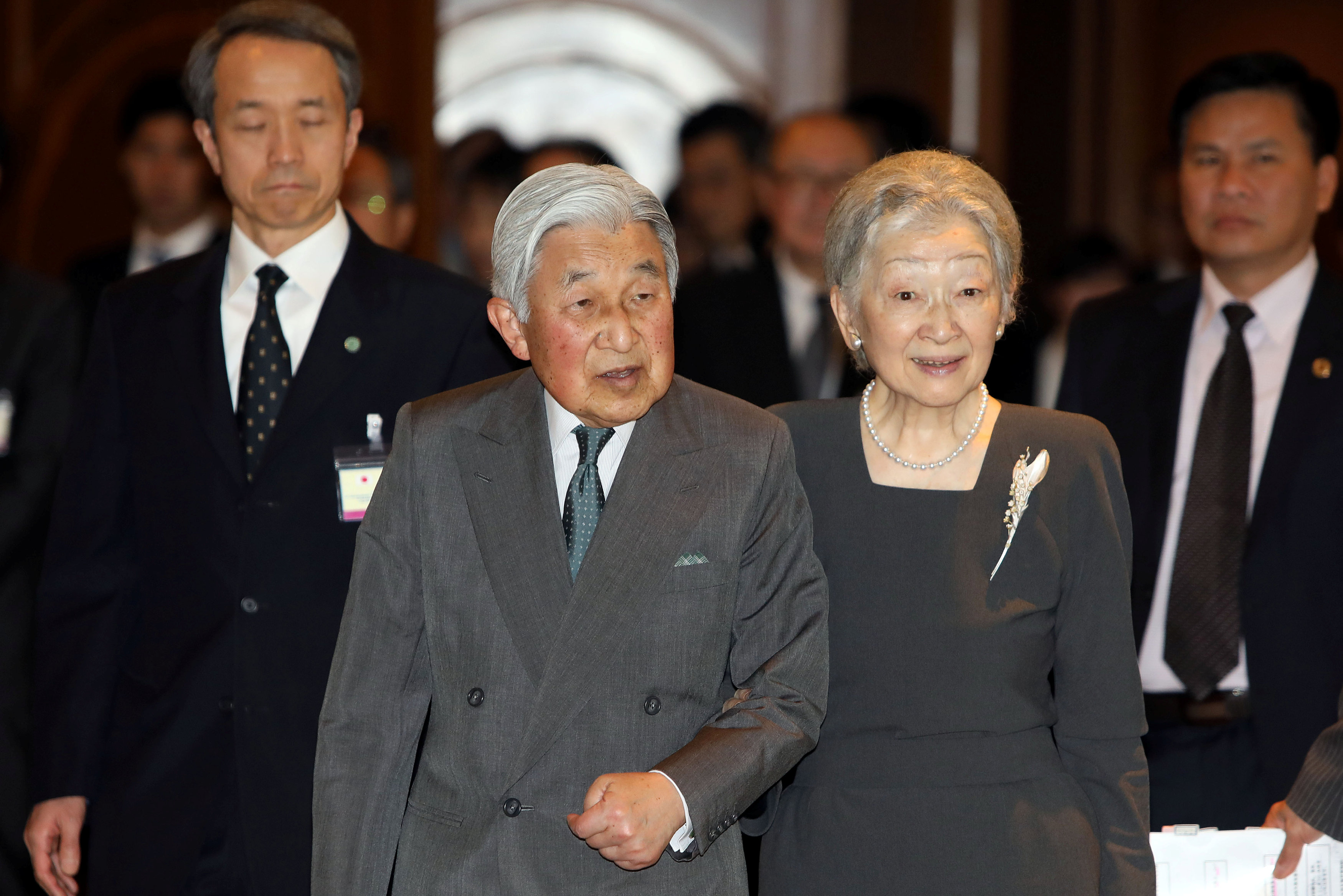امبراطور اليابان وزوجته