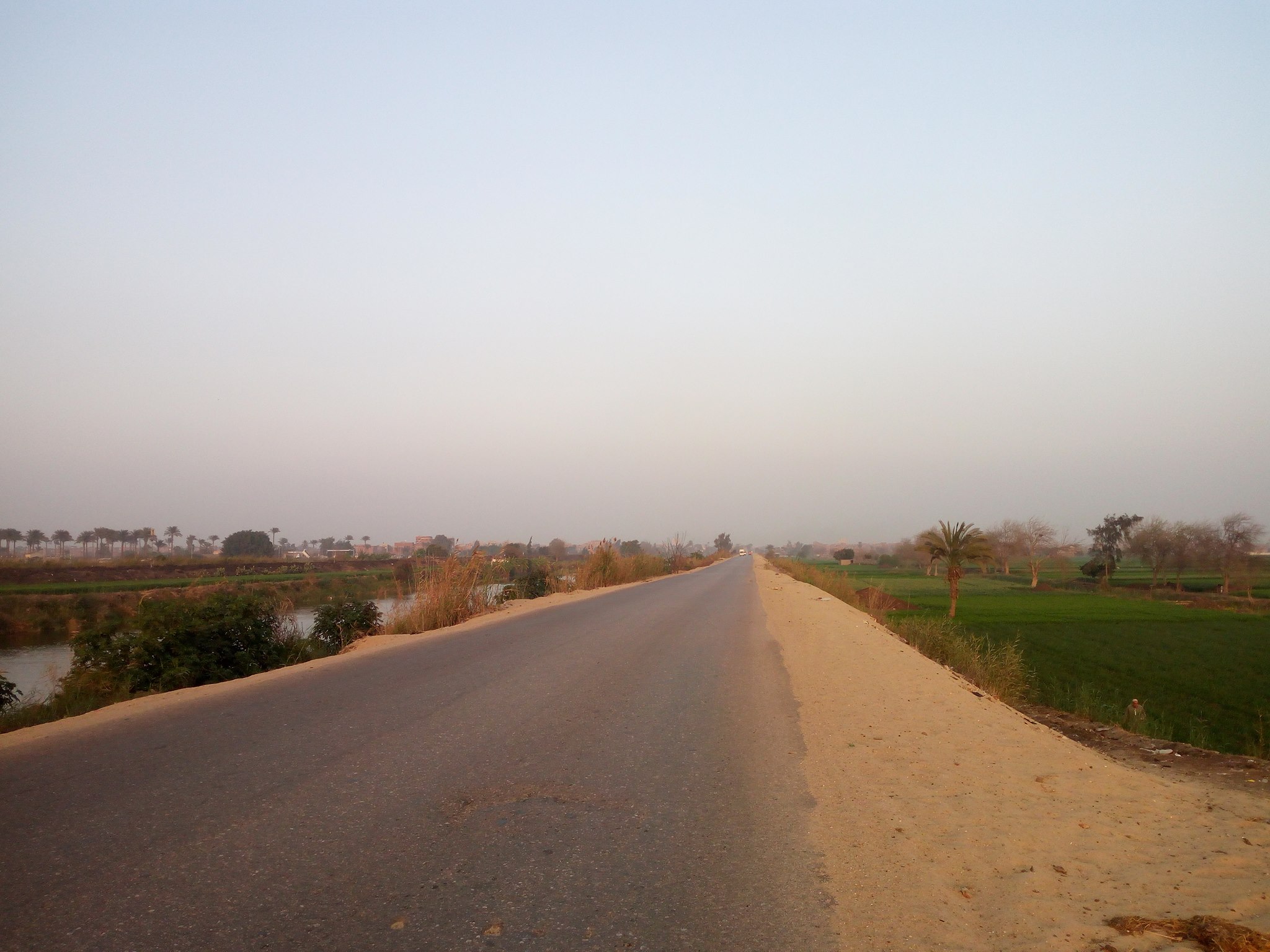 طريق قرية ذات الكوم
