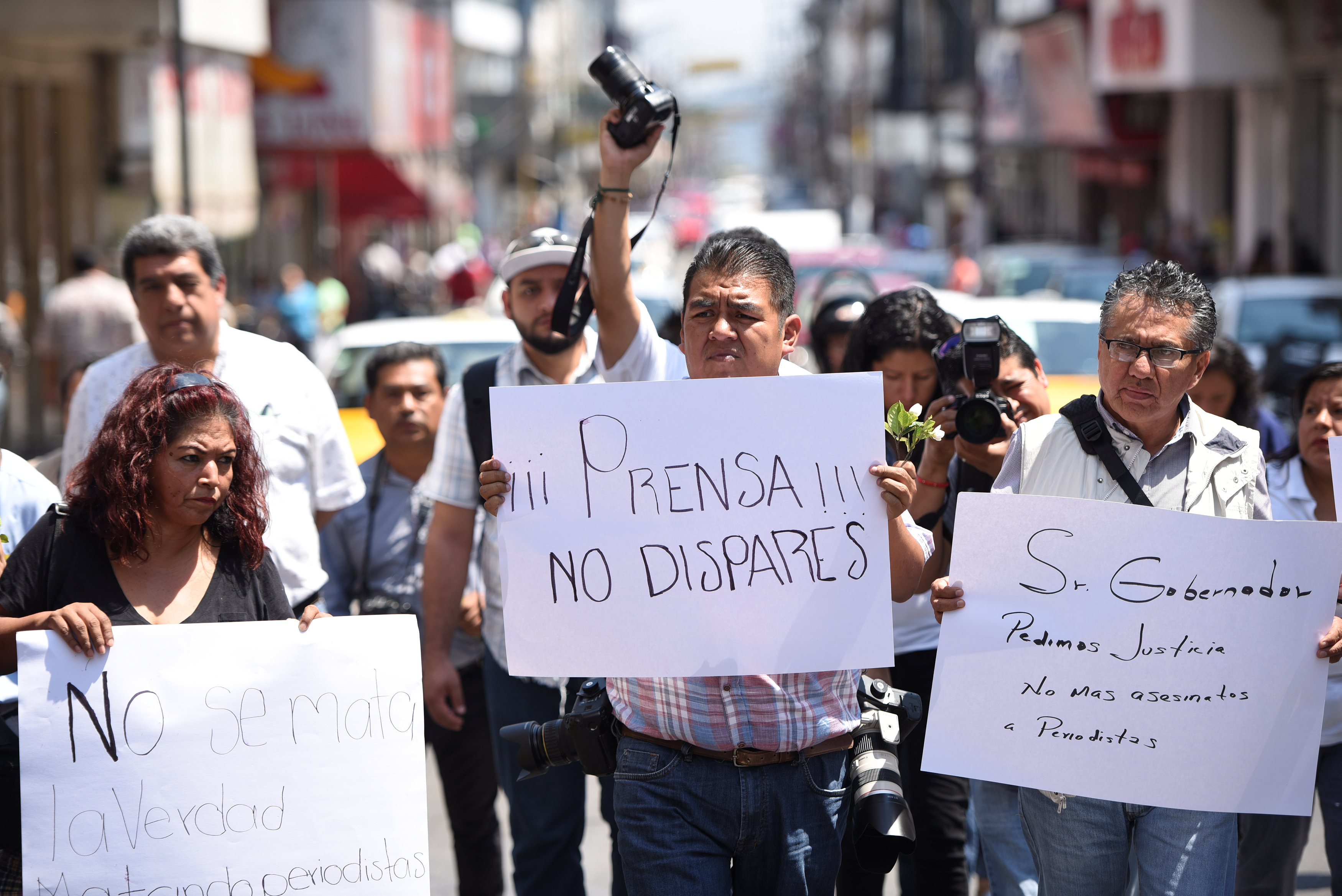 تظاهرات فى المكسيك احتجاجا على مقتل الصحفى ريكاردو مونلوى