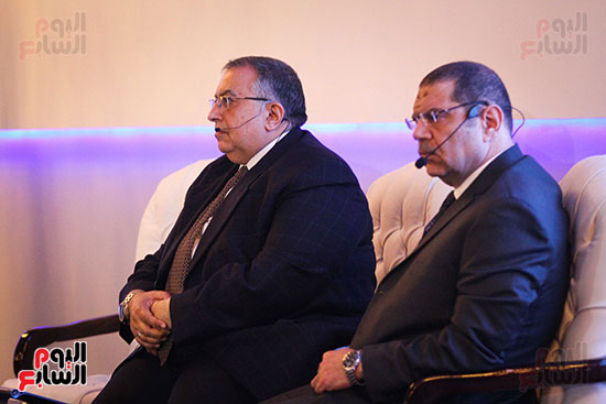 سراج الدين سعد وناصر فؤاد خلال مشاركتهما بالمؤتمر