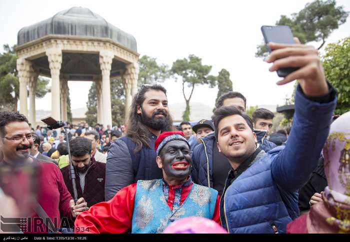 احتفالات الايرانيين ببداية العام الجديد