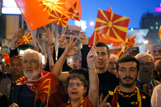 احتجاجات فى مقدونيا ضد توسيع استخدام اللغة الألبانية
