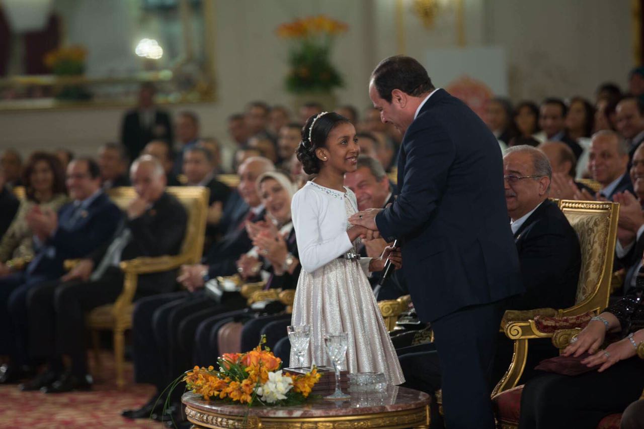 السيسى,عيد الام (3)