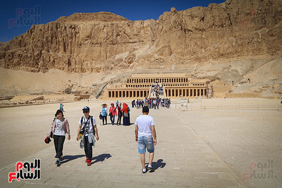 توافد السياح على معبد  حتسبشوت