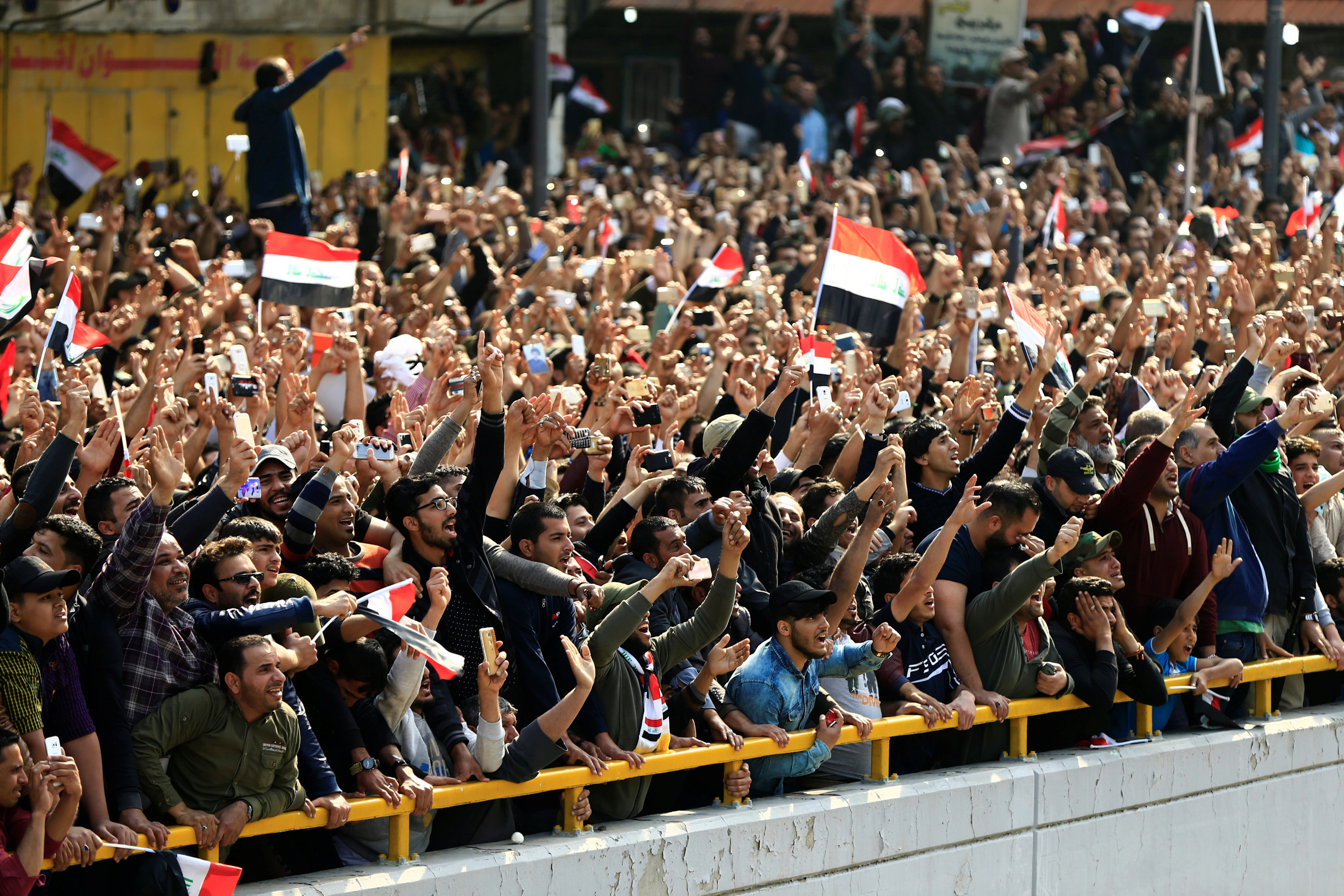 جانب من مظاهرات العراقيين