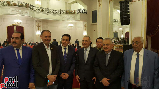 أعضاء ونواب المصريين الأحرار للمشاركة بانتخابات الحزب (1)