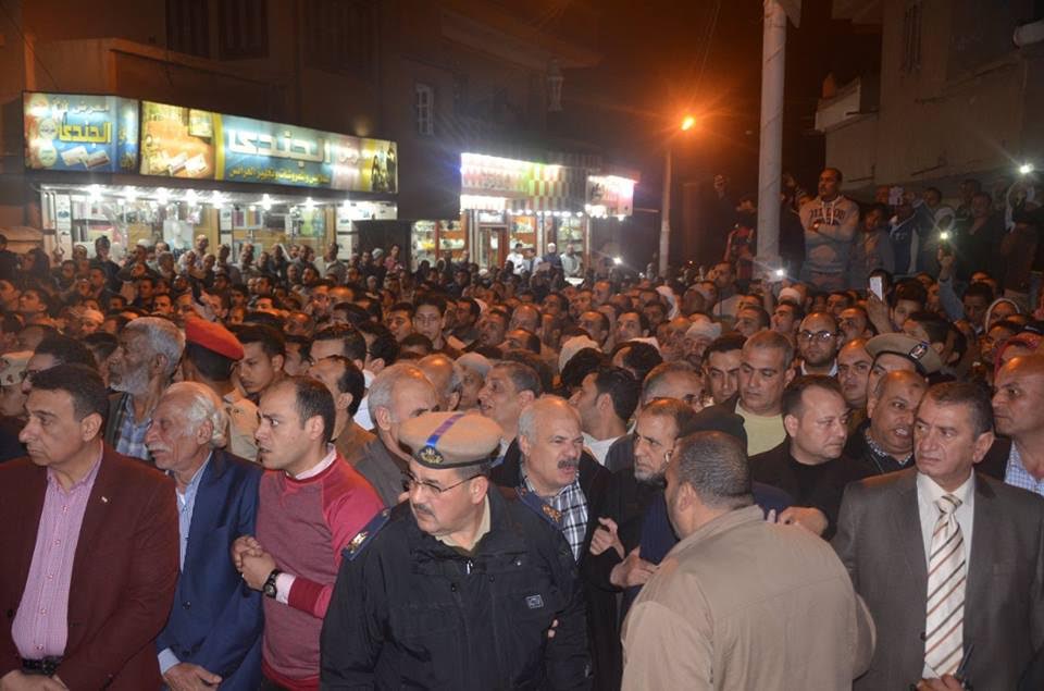 3- الألاف من قلين والمدن المجاورة يشاركون في تشييع الجنازة