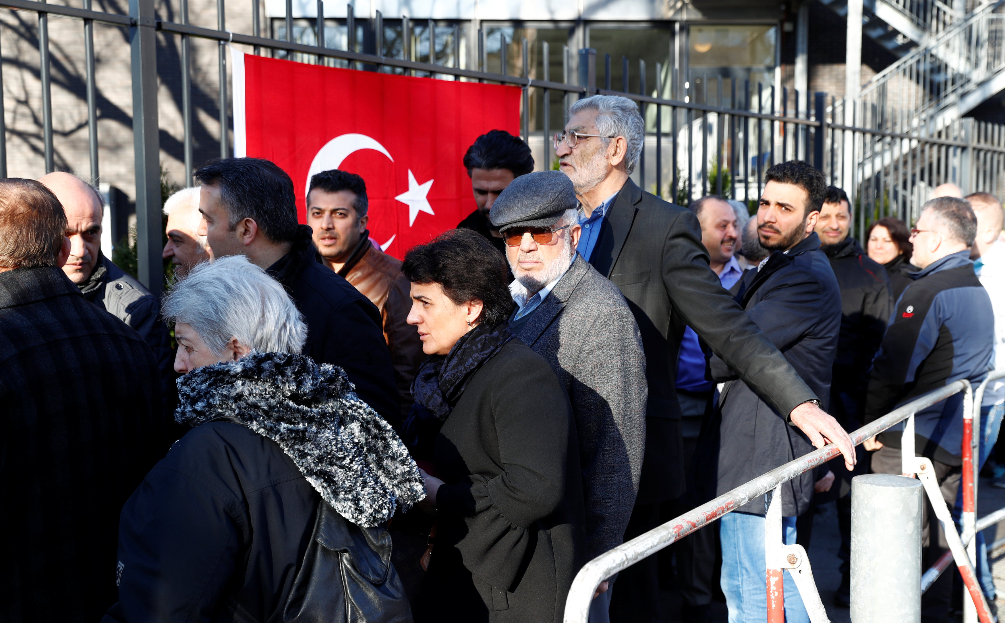 استفتاء الأتراك في الخارج (3)
