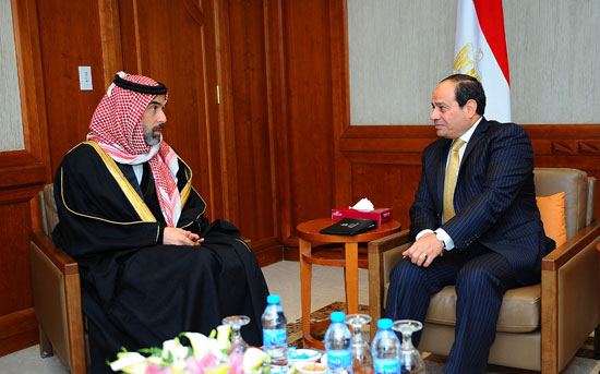 السيسى و الأمير غازى بن محمد الممثل الشخصى والمستشار الخاص للعاهل الأردنى للشئون الدينية والثقافية (2)