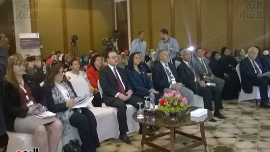 وزير الاتصالات يفتتح المؤتمر الأول للاتصالات وتكنولوجيا المعلومات من أجل المرأة والفتاة المصرية