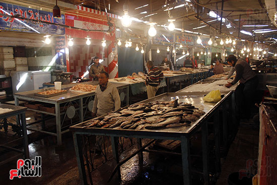  طاولة أسماك  بسوق الانصاري.