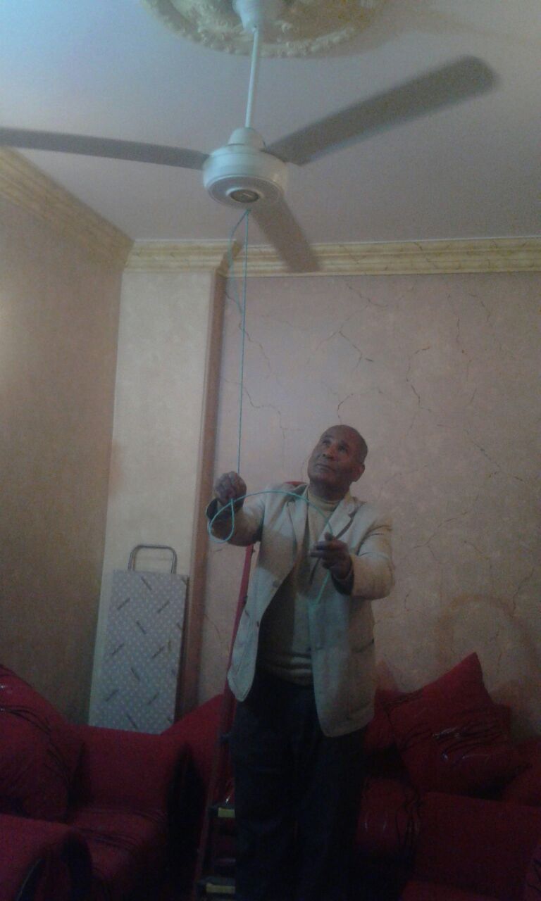 الادوات التى تم تعذيب الطفل بها (5)