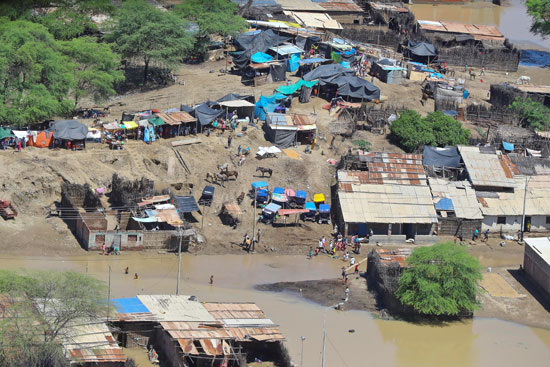 ارتفاع حصيلة ضحايا فيضانات بيرو لـ 97 قتيلا