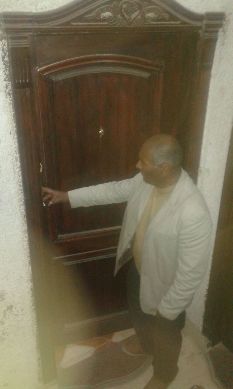 الادوات التى تم تعذيب الطفل بها (4)