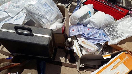 مستلزمات طبية مخزنة رغم حاجة المرضى