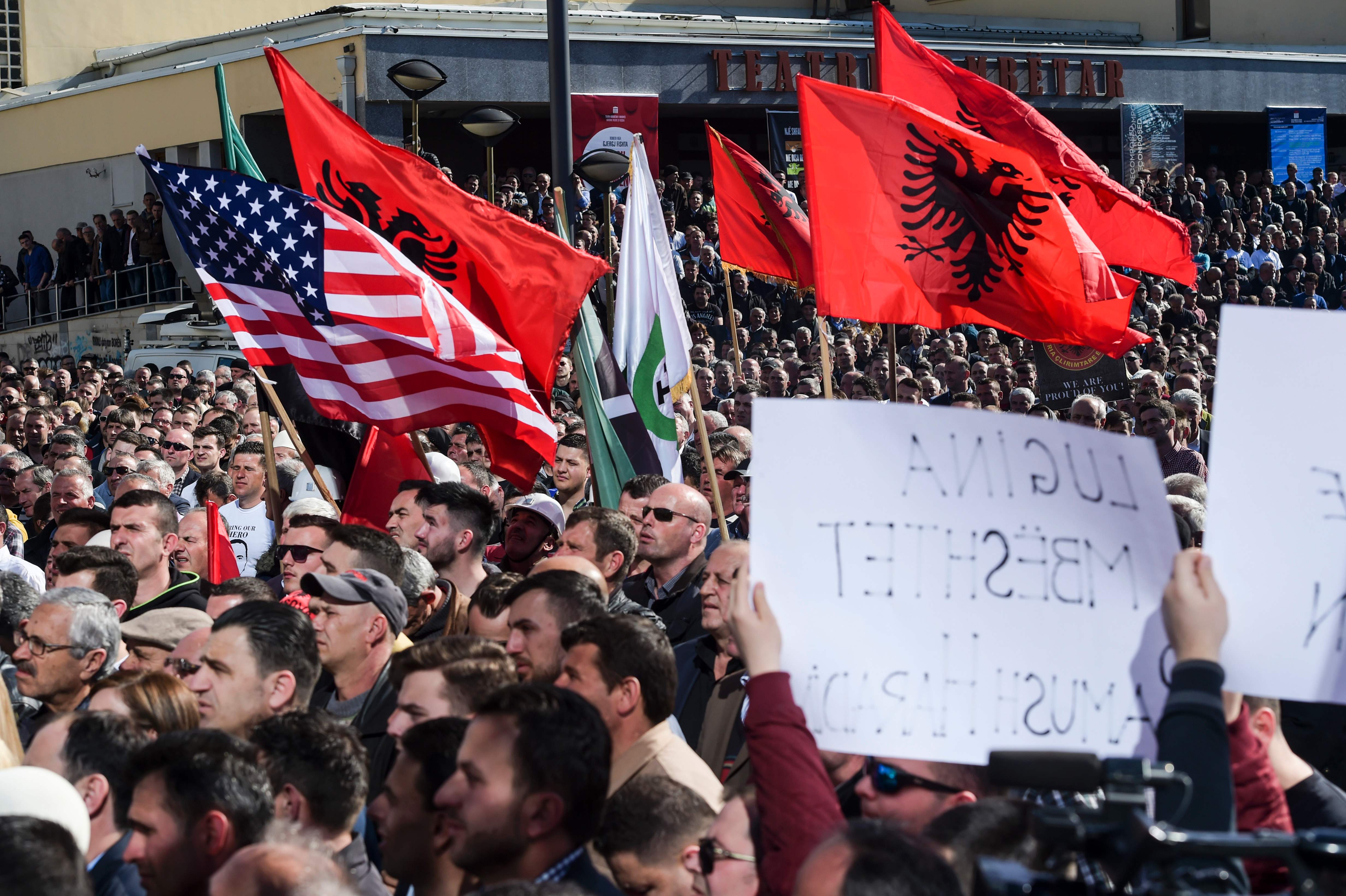 مظاهرات كوسوفو  (3)